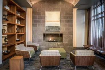Global Luxury Suites At China Town