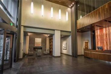 Global Luxury Suites At China Town