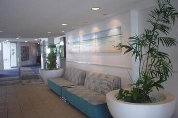 هتل Mariner Shores Club