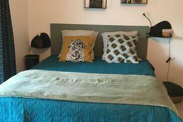 Pensión Cosy Private Bath And Garden