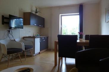 هتل Apartmentpension Am Stadtschloss