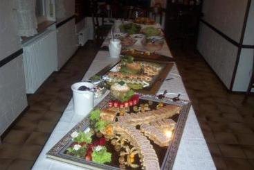 هتل Gasthaus Linde