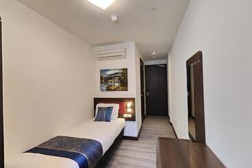 בית מלון כפרי Cn