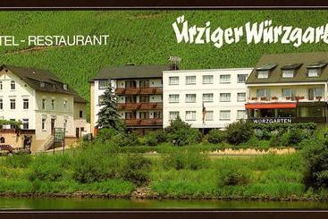 ホテル Uerziger Wuerzgarten
