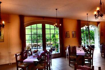 Weingut Und Hotel Haus Am Drachenloch