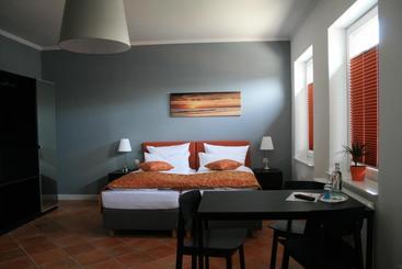 هتل Apartmenthaus Unterwegs