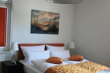 هتل Apartmenthaus Unterwegs