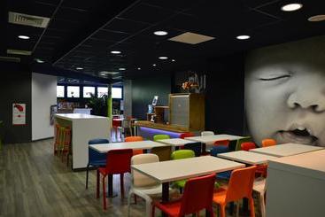 هتل Ibis Budget Cholet Centre