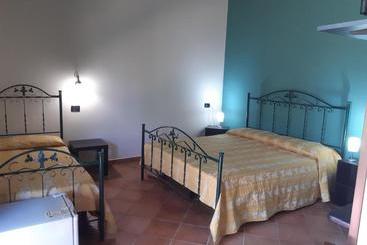 هتل Agriturismo Il Pozzo Antico