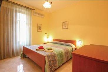 هتل B&b Ondazzurra