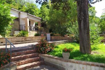 هتل Garden