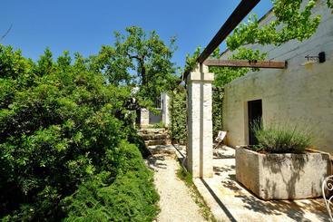 هتل Masseria Fumarola