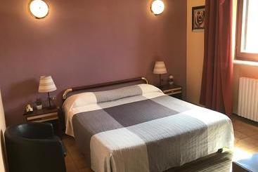 هتل Albergo Bottala