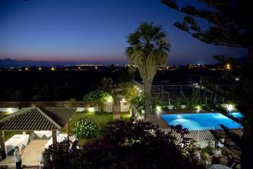هتل Beb Villa Amodeo