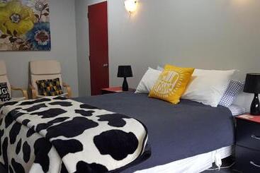 בית מלון כפרי Anchor Down Bed & Breakfast