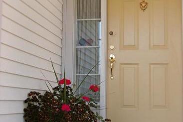 هتل John S Gate Gourmet B&b