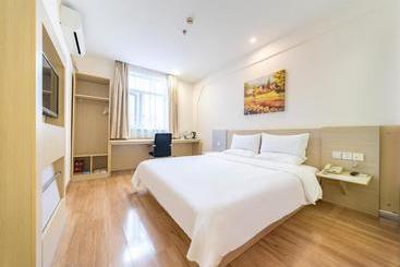 Hotel Hanting Express Shanghai Lujiazui Oriental Pearl Tower