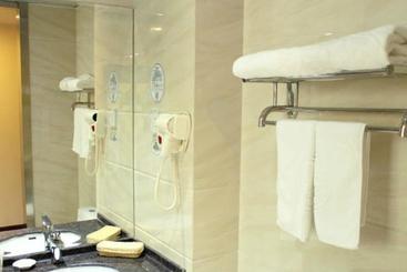 هتل Greentree Inn Shanghai Hongqiao Airport No.2