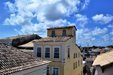 هتل Laranjeiras Hostel