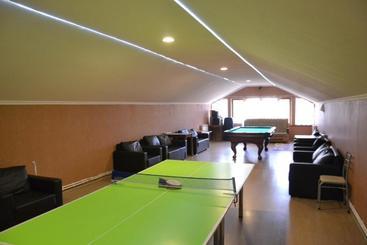 Nur Hotel & Resort