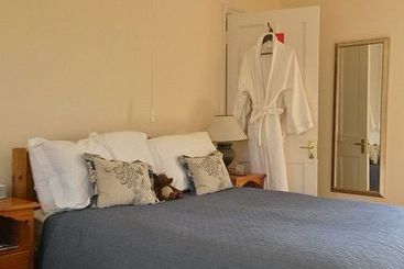 Avalon Lodge Bed And Breakfast