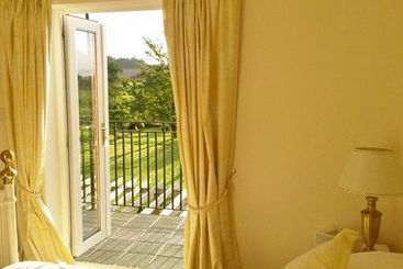 Avalon Lodge Bed And Breakfast