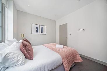 2 Bed Luxury Apartment Westminster Free Wifi & Aircon