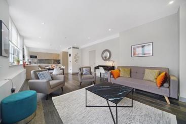 2 Bed Luxury Apartment Westminster Free Wifi & Aircon