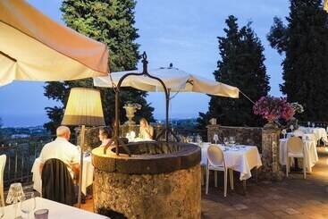 هتل Monaci Delle Terre Nere
