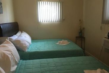 مُتل The Ramona Inn