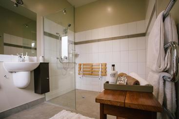 تختخواب و صبحانه Riverview Terrace