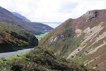 بنسيون Glan Heulog Guest House