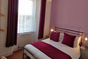 بنسيون Langdon Villa Guest House