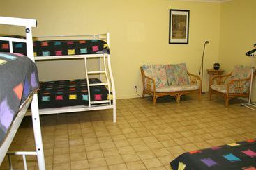 هاستل Oceanfront Backpackers