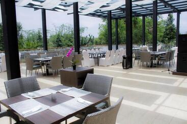 هتل Padjadjaran Suites Resort And Convention