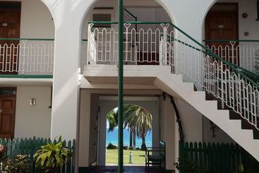 هتل Seacastles Vacation Penthouse