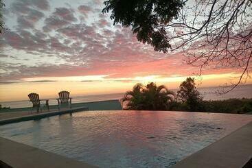 بنسيون Vista Naranja Ocean View House