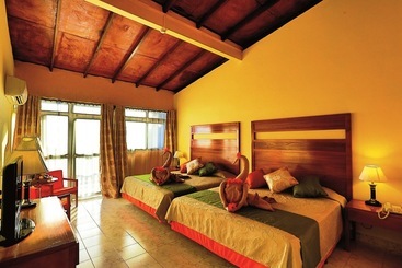 هتل Bravo Villa Coral
