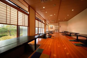 هتل Sannouzan Onsen Zuisenkyo