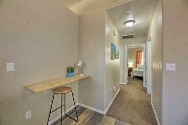 کلبه Fenced Yard, Fire Pit: Quiet Show Low Home!