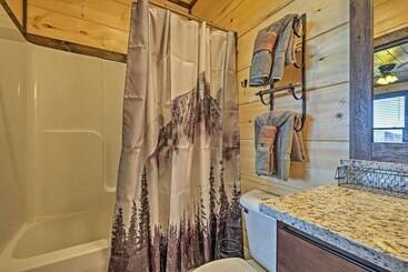 별장 Lightning Bug Lookout: Luxury Mountain View Cabin!