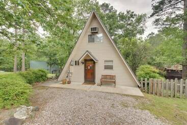 茅舍 Lake Hamilton Cabin: Boating Getaway!