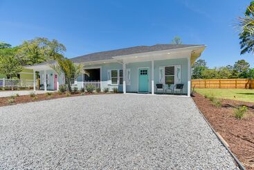コテージ Charming Ocean Isle Beach Home ~ 1 Mi To Beach!