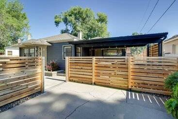 کلبه Chic Reno Home W/ Game Room & Putting Green!