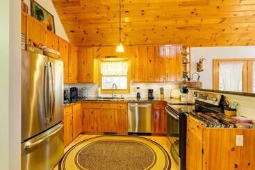 별장 Smoky Mountain Cabin W/ Fire Pit: Hike & Fish!