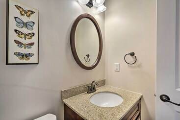 별장 Stafford Township Home W/ Water Access & Dock