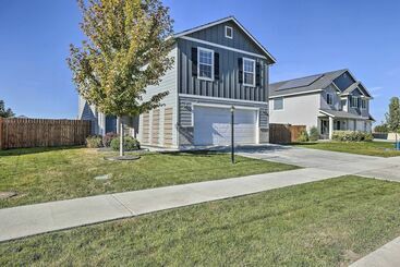 بيت ريفى Stunning Nampa Home Nearby Park W/ Fire Pit!