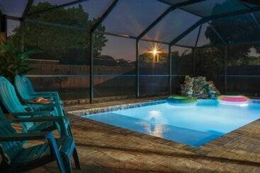 קוטג'' Family Friendly Tampa House With Private Pool!
