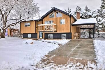 کلبه Mountain View Cedar City Home With Fire Pit!