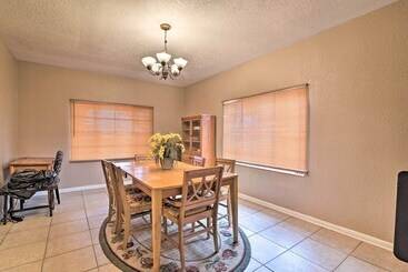 Сельский дом Pet Friendly Auburndale House W/ Lake Views!